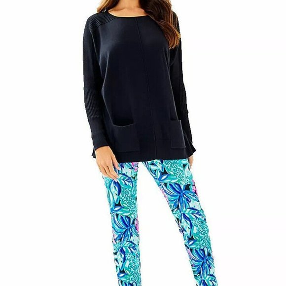 Lilly Pulitzer NWT Joslyn Coolmax Relaxed Fit Sweater Black Size XS - Picture 1 of 11